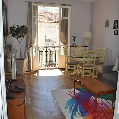 Apartment Carre D'or *